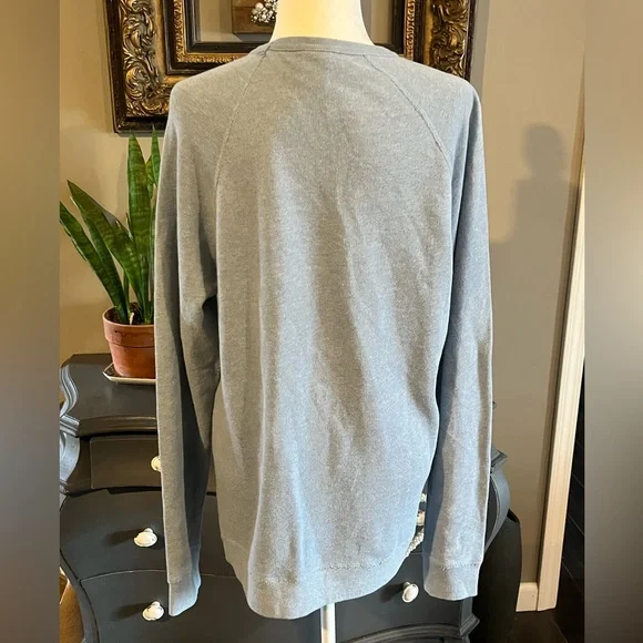 Junk Food Disney Crewneck Sweatshirt Size Large - Picture 6 of 8